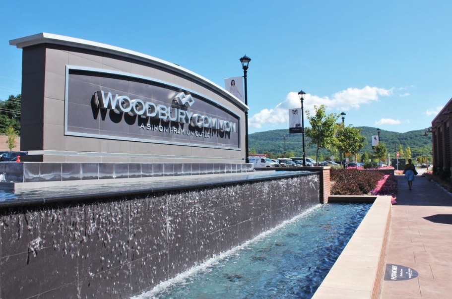 Woodbury Outlet