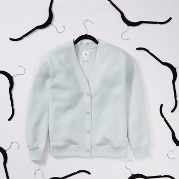 아마존에서 슬림 벨벳 옷걸이